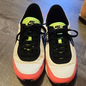 Nike White and Coral Sneakers